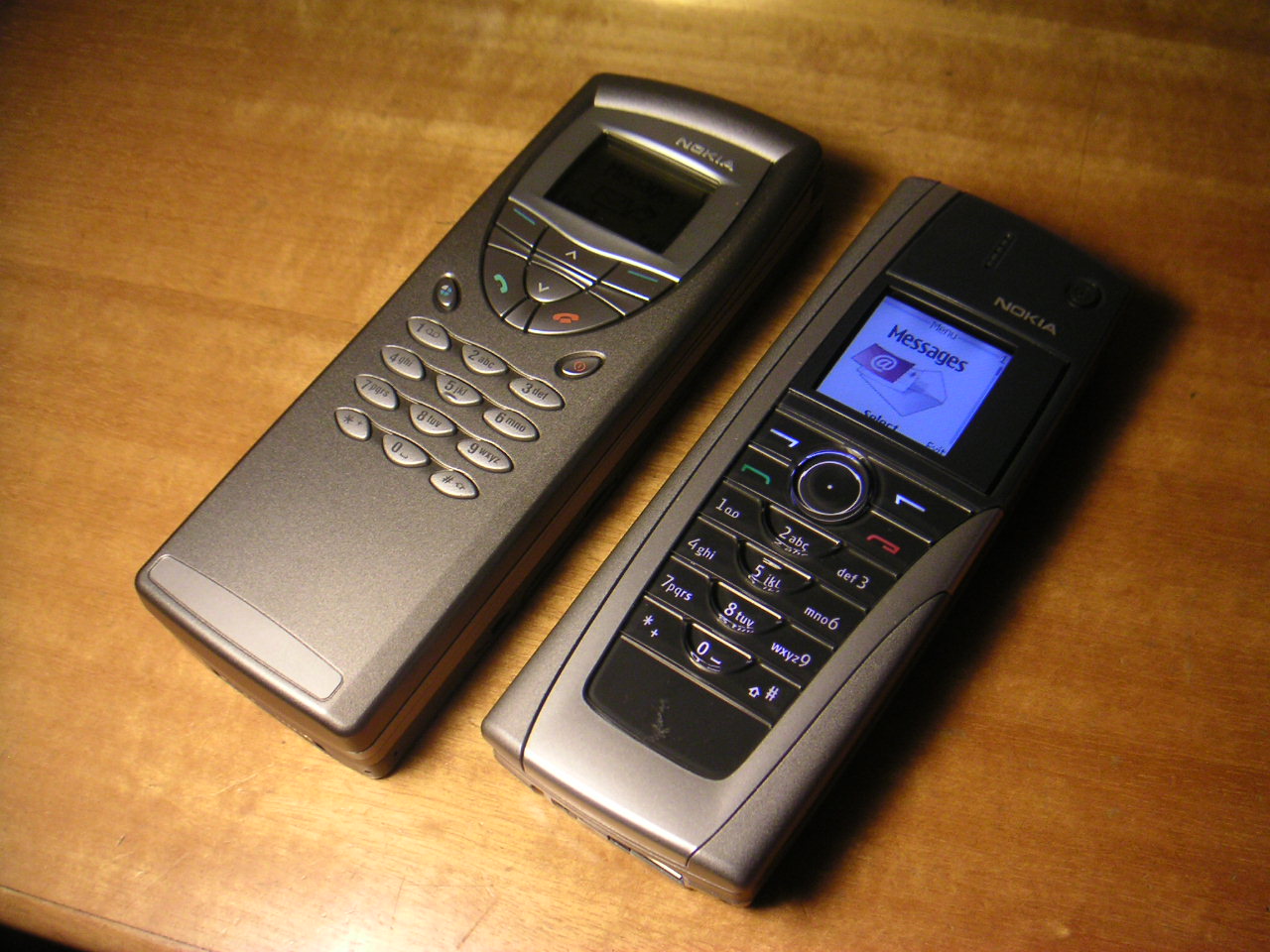NOKIA9500Ƃ
